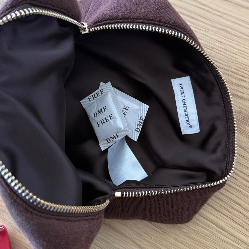 SWEET CHEMISTRY MERINO WOOL BEAUTY BAG - Picture 4 of 6